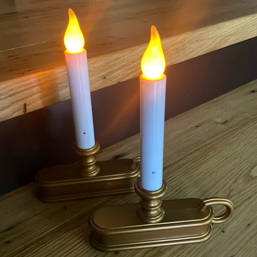 Carlon NIB (2 Pack) Flameless/Battery Operated Window Candles